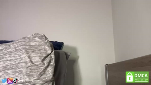 venusenvyx  22-04-2023